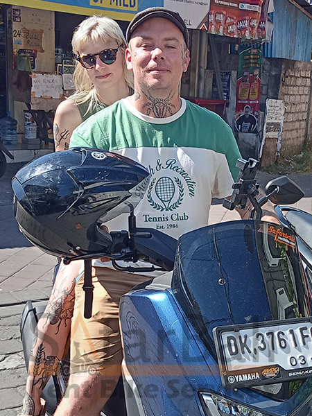 Safar Bali Rent Bike - Solo Clients 24 Solo rider using a rented scooter for Bali sightseeing.